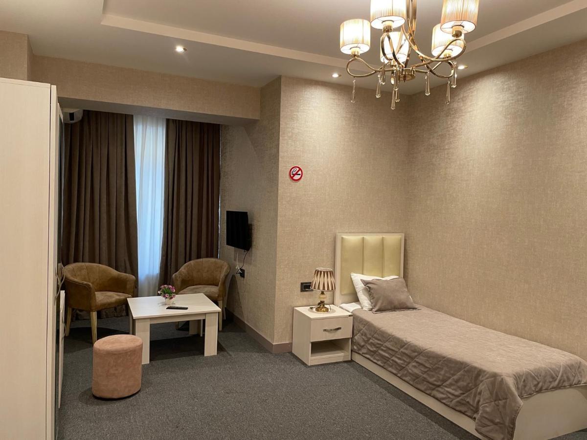 Baku Life Hotel Bakoe Buitenkant foto