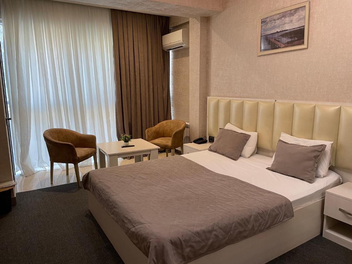Baku Life Hotel Bakoe Buitenkant foto